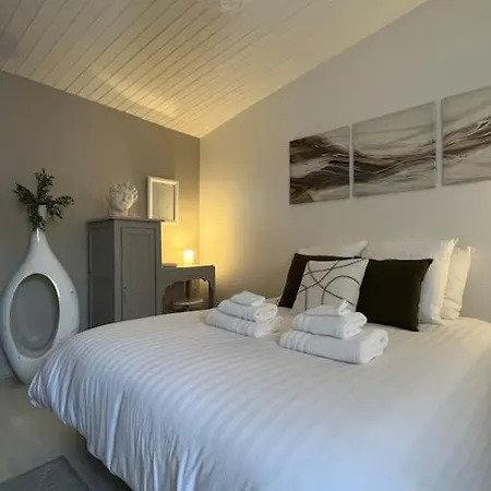 Gite Aux Portes D'angouleme Feriehus *